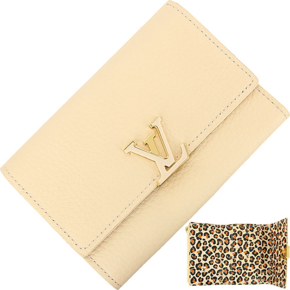 Portefeuille Capucines Compact Accessory Leather Beige Wallet